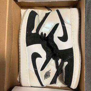 Jordan 1s worn once